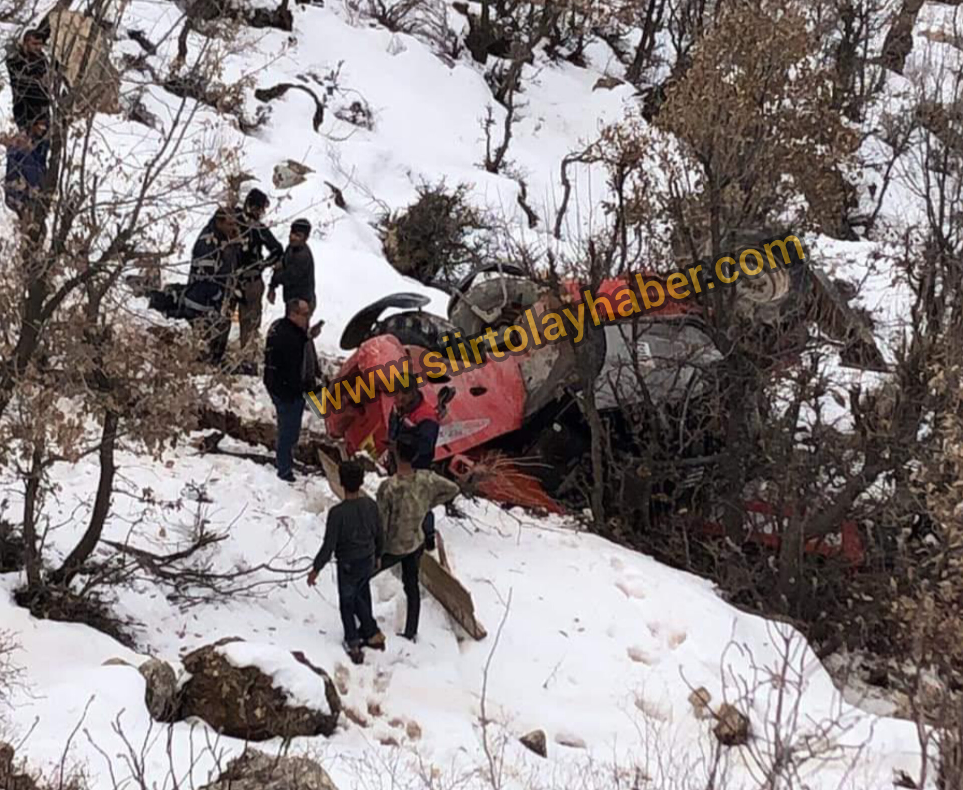 Siirt’Te Devrilen İş Makinesinin Altında Kalan Sürücü Hayatını Kaybetti