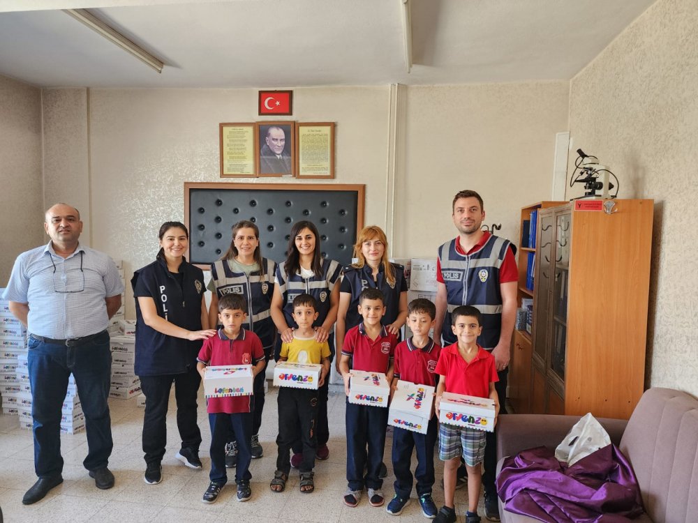 Siirt’te Lütfü Öztanık, Ögrencilere Yardım Geleneğini Bozmadı | Siirt Olay Haber