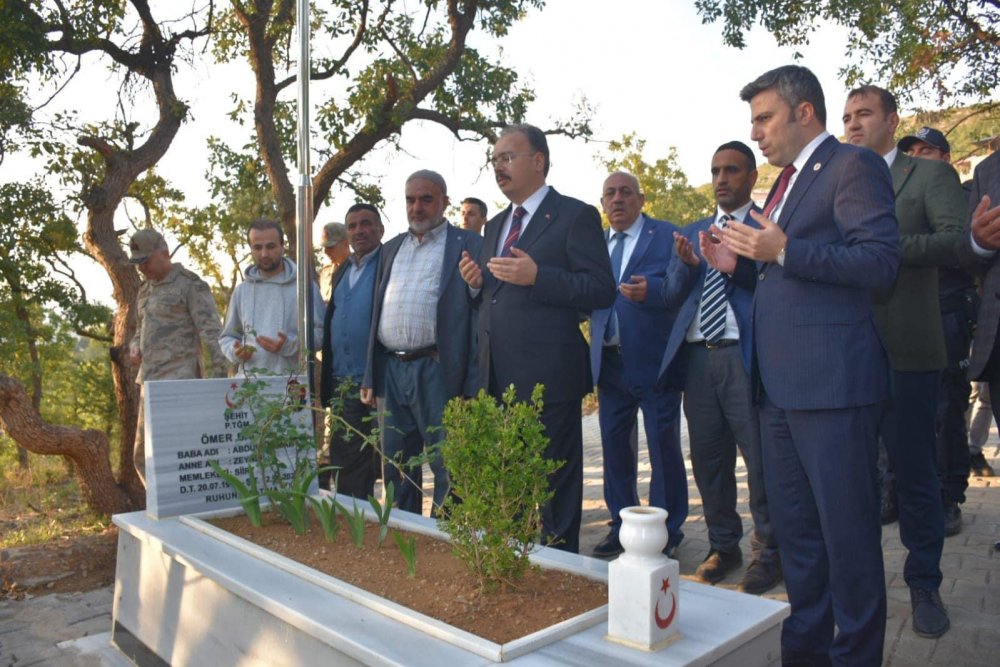 Vali Kızılkaya, Şehit Teğmen Ömer Bağra'Nın Ailesini Ziyaret Etti | Siirt Olay Haber