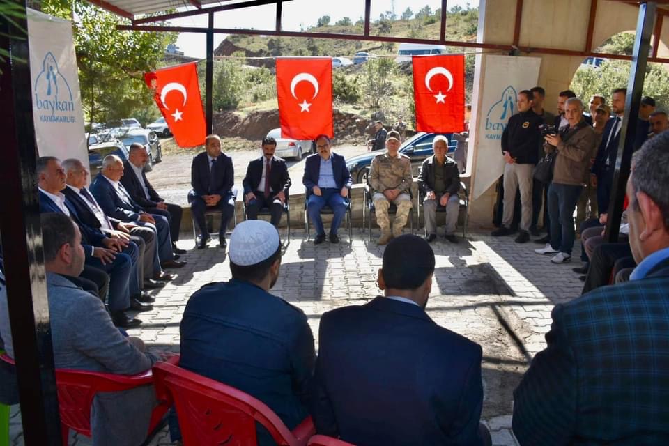 Baykan/Derince Köyü Şehitleri Dualarla Anıldı | Siirt Olay Haber