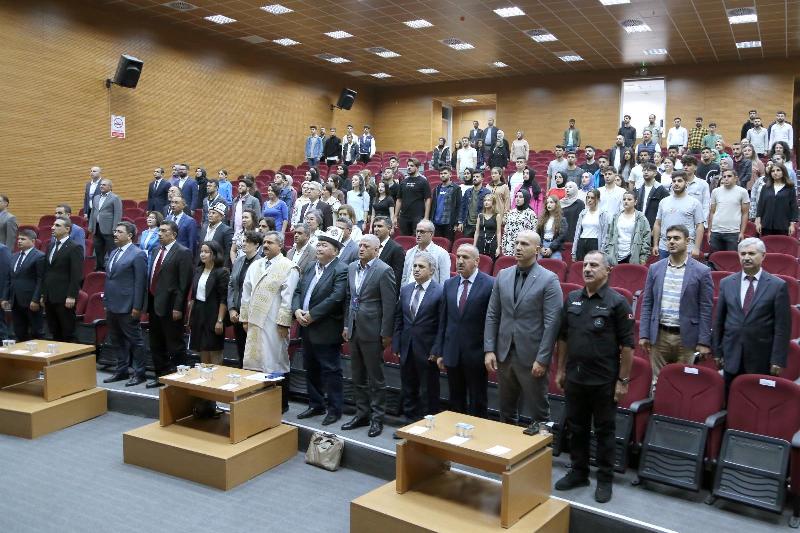 Siirt Üniversitesinde Cumhuriyetin 100. Yılında Türkiye Ve Türk Dünyası Uluslararası Sosyal Bilimler Sempozyumu Gerçekleştirildi