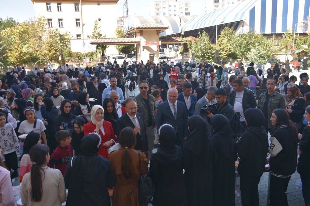 Siirt’te Filistin Yararına Düzenlenen Kermes Yoğun İlgi Gördü | Siirt Olay Haber