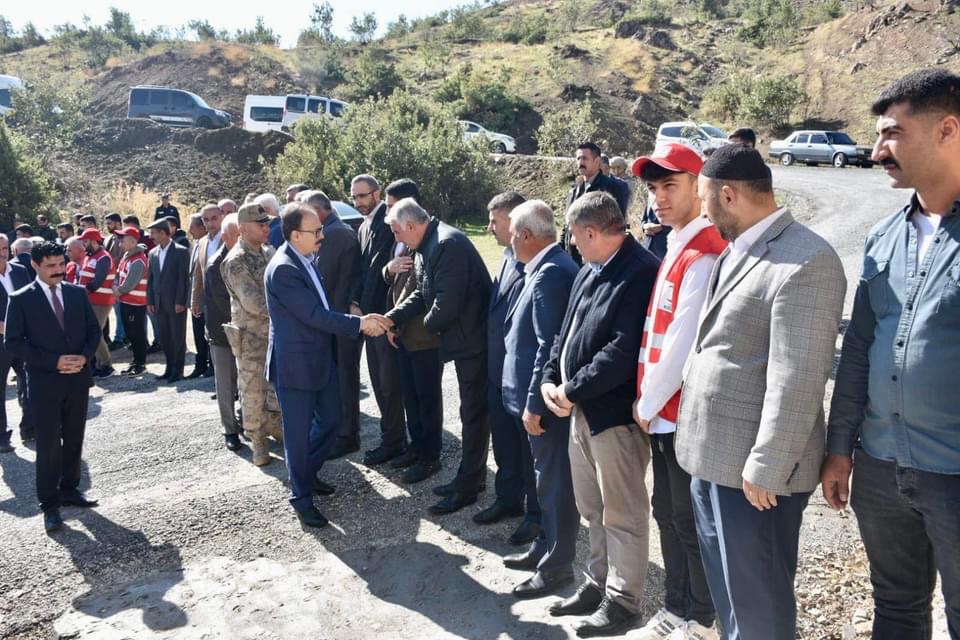 Baykan/Derince Köyü Şehitleri Dualarla Anıldı | Siirt Olay Haber