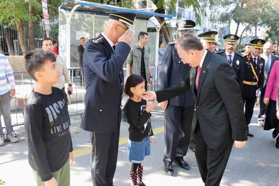 Siirt’te 29 Ekim Kutlamaları Çelenk Sunma Töreni İle Başladı | Siirt Olay Haber