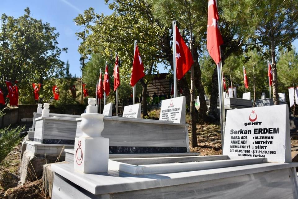 Baykan/Derince Köyü Şehitleri Dualarla Anıldı | Siirt Olay Haber