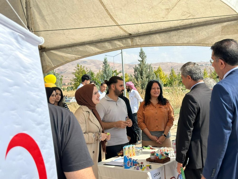 Siirt Üniversitesi Öğrenci Toplulukları Tanıtım Günleri Başladı | Siirt Olay Haber