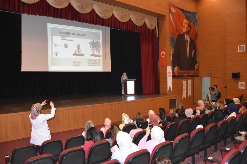 Siirt’te Öğretmenlere 'Meme Kanseri' Konferansı Verildi | Siirt Olay Haber