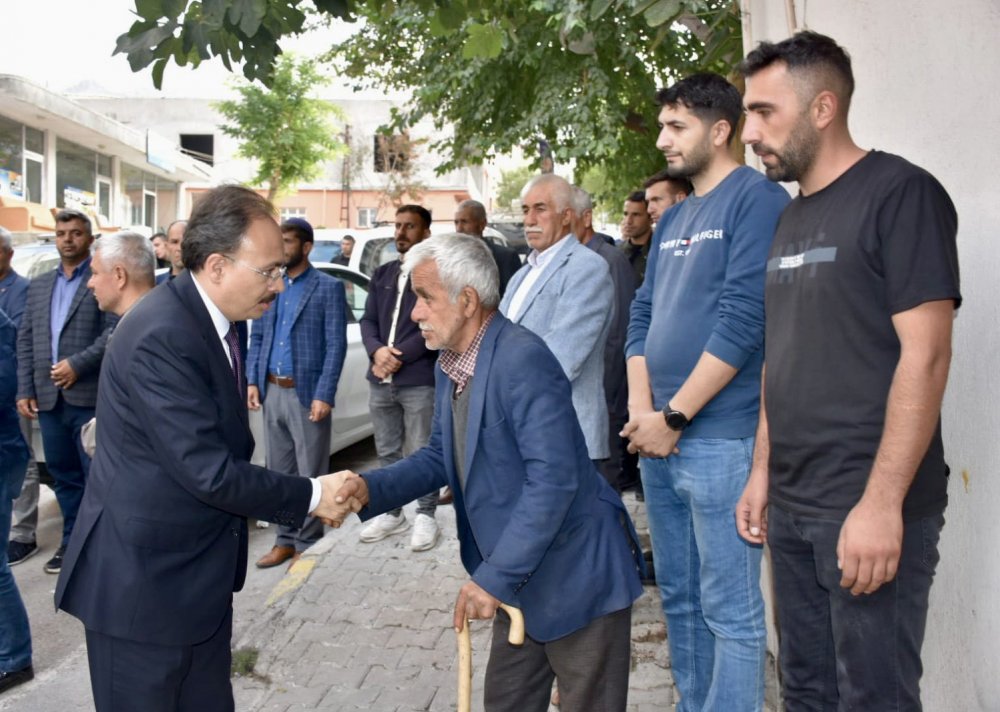 Vali Kızılkaya,Eruh’ta Şal-Şepik Dokuma Atölyesi Ve Şehit Annesini Ziyaret Etti | Siirt Olay Haber