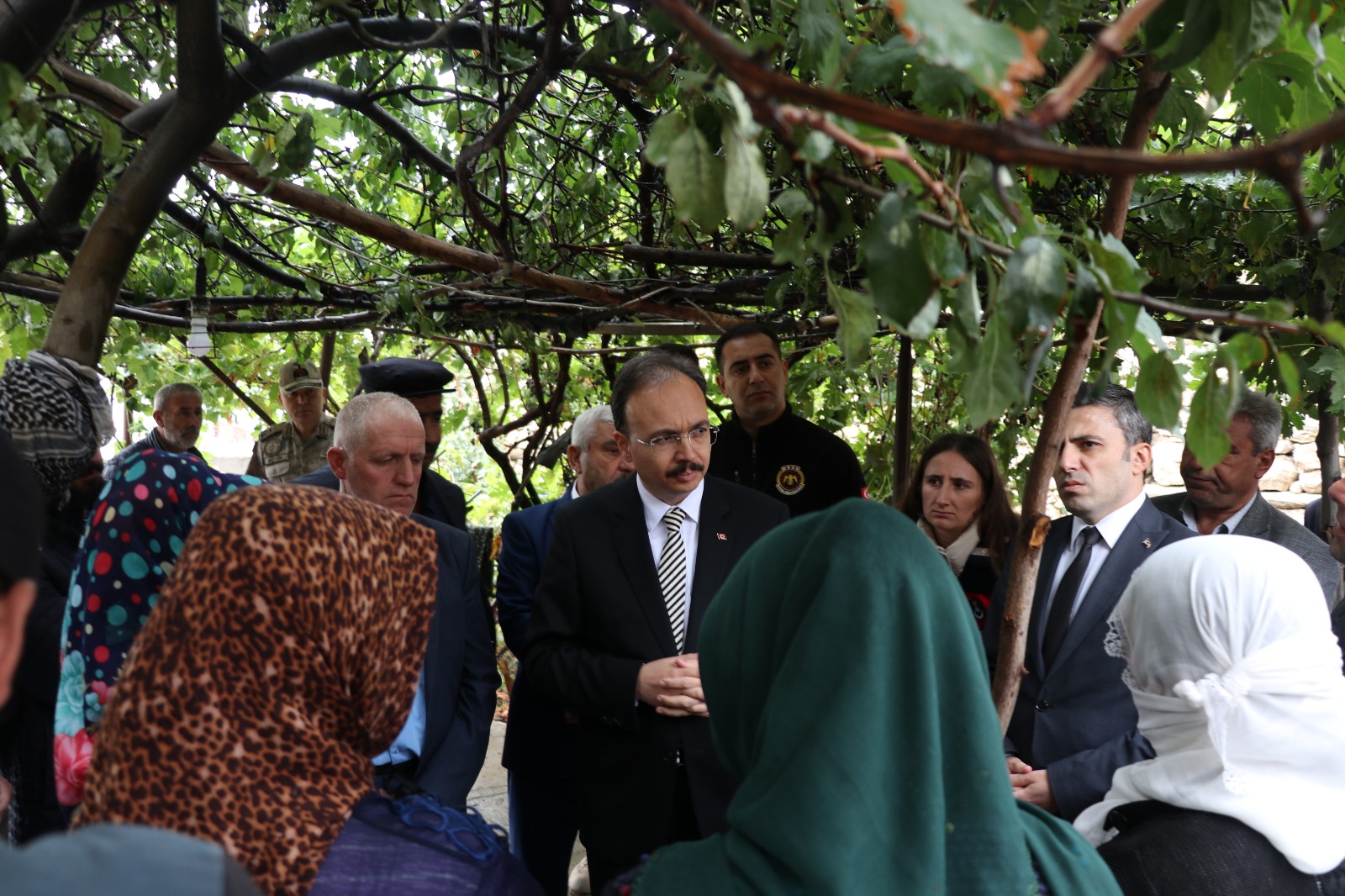 Pkk'Li Teröri̇stleri̇n Şi̇rvan/Daltepe Ve Kalkancik Köyleri̇nde Katletti̇ği̇ 37 Si̇vi̇l Şehi̇t Vatandaşimiz Dualarla Anildi | Siirt Olay Haber