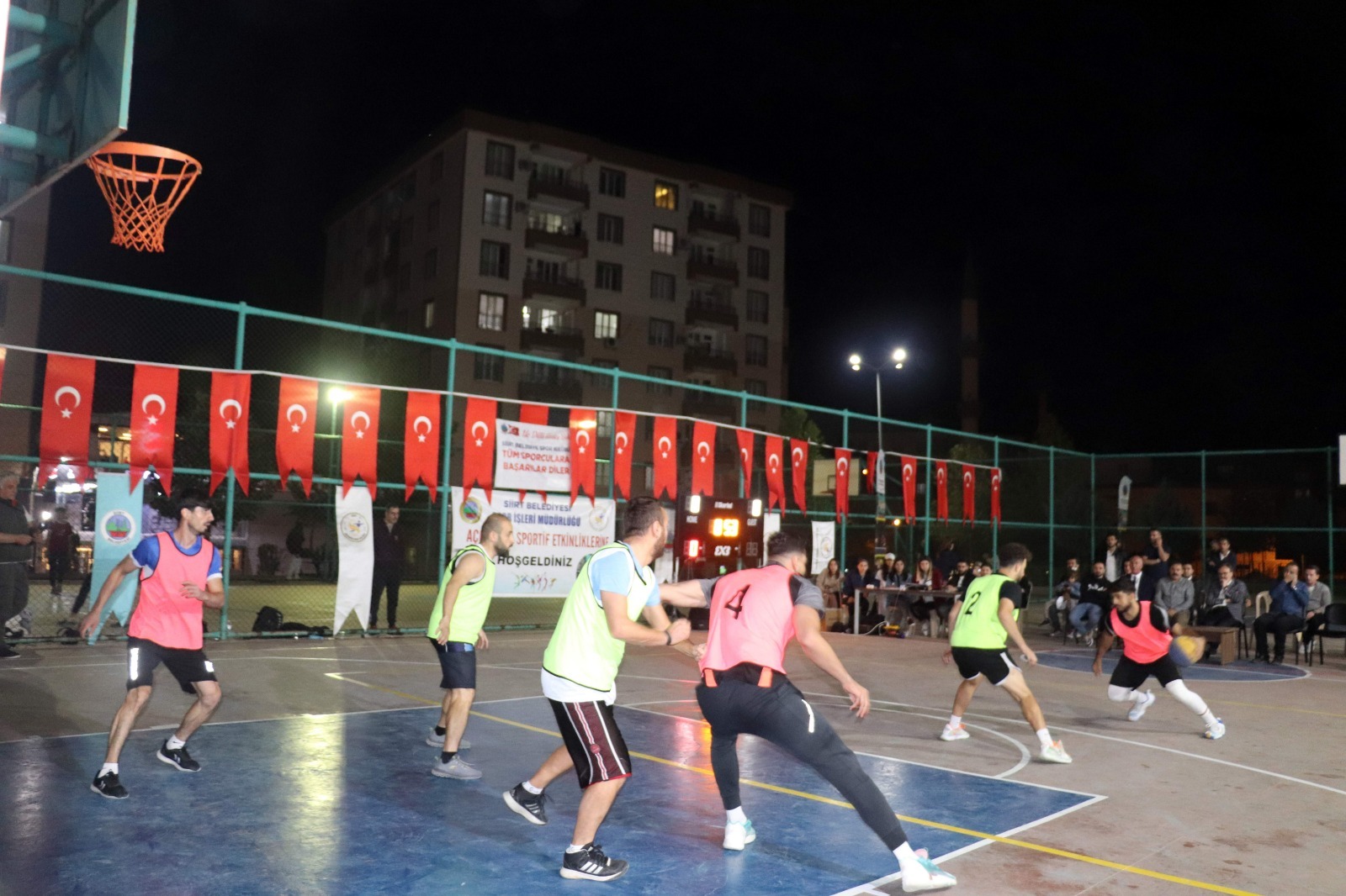 Si̇i̇rt’te Basketbol Şöleni̇ Fi̇nal Maçlari İle Tamamlandi | Siirt Olay Haber