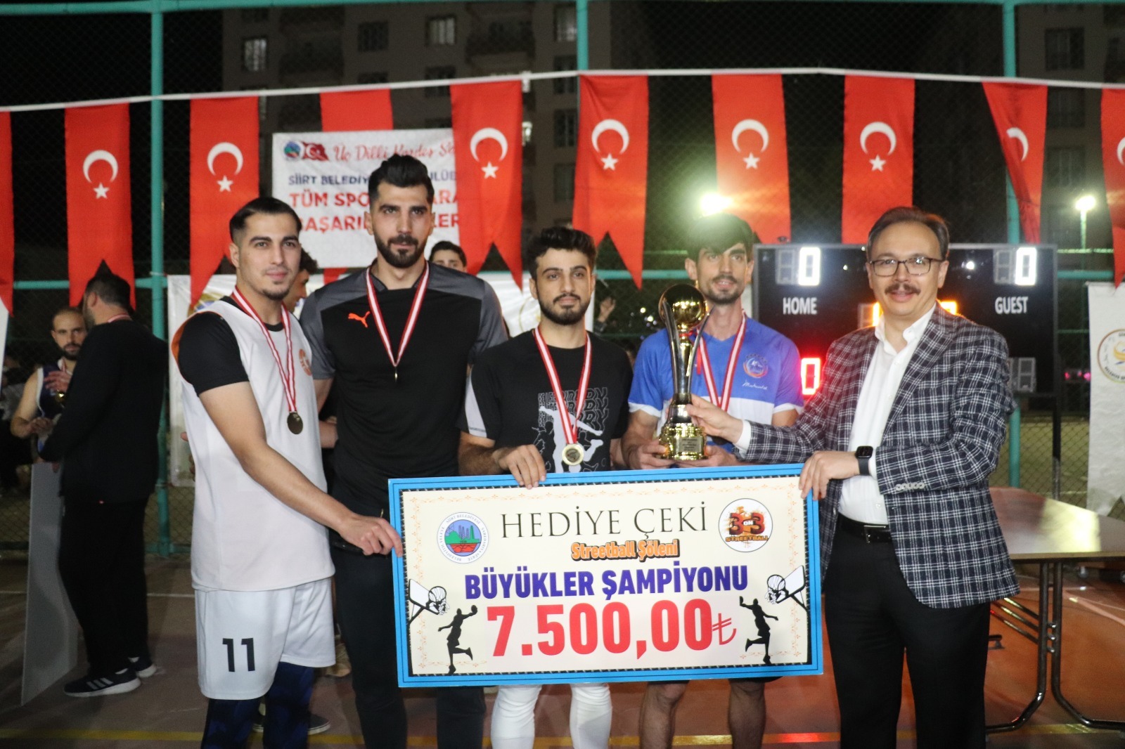 Si̇i̇rt’te Basketbol Şöleni̇ Fi̇nal Maçlari İle Tamamlandi | Siirt Olay Haber