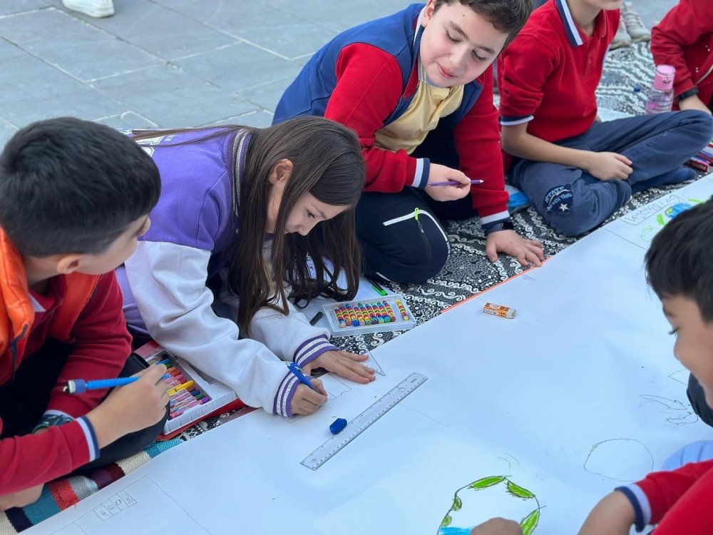 Siirt’te Mehmetçik İlkokulu Öğrencilerinden Anlamlı Etkinlik | Siirt Olay Haber