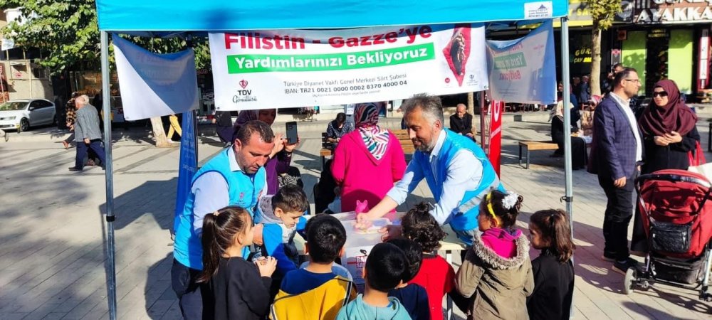 Siirtli Minikler Kumbaralarını Filistin İçin Açtı | Siirt Olay Haber