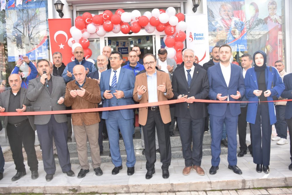 Deniz Feneri Siirt’te Geçici Giyim Mağazası Açtı | Siirt Olay Haber