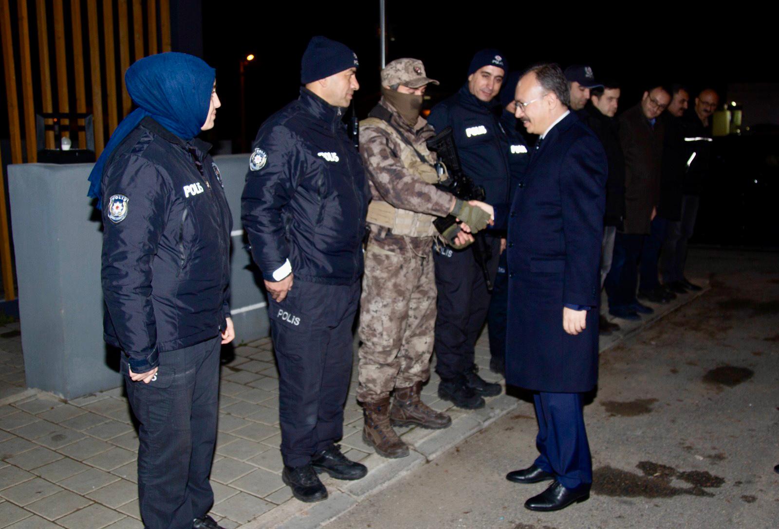 Yeni Yılda Çalışanlara Vali Ziyareti | Siirt Olay Haber