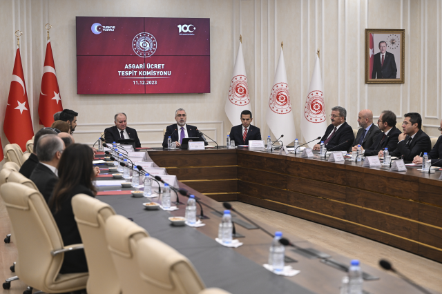 Asgari Ücrette 2. Toplantı Bugün! İşte Masadaki Zam Senaryoları