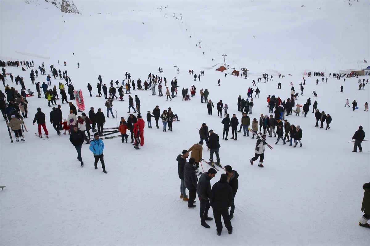 Hakkari’De 5. Kar Festivali Başladı