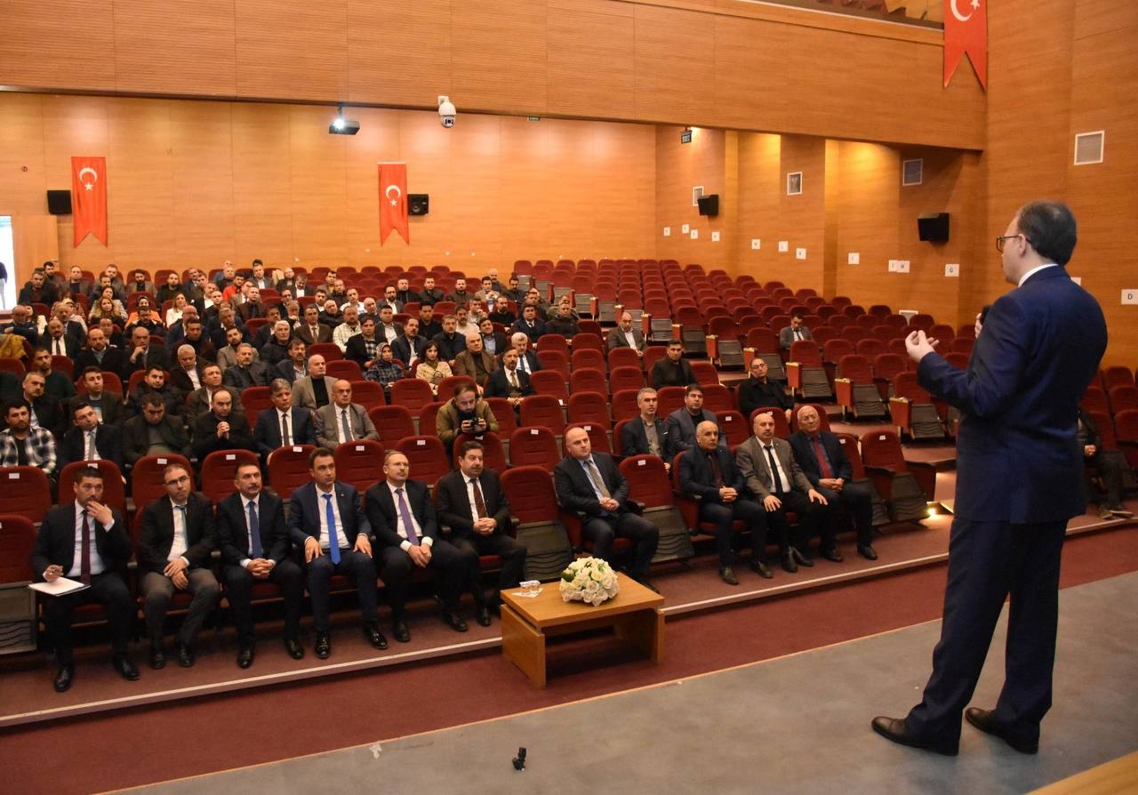 Vali Kızılkaya Okul Müdürleri İle Bir Araya Geldi | Siirt Olay Haber