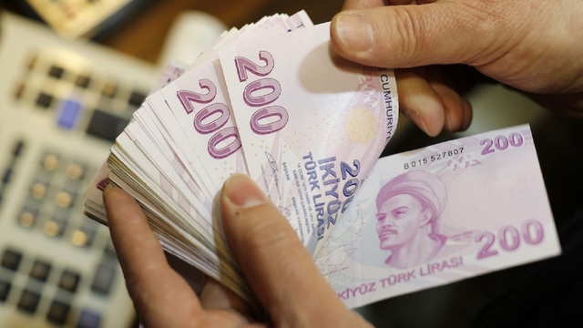 Hesaplara 8 Bin Lira İle 12 Bin Lira Arasında Para Yatacak