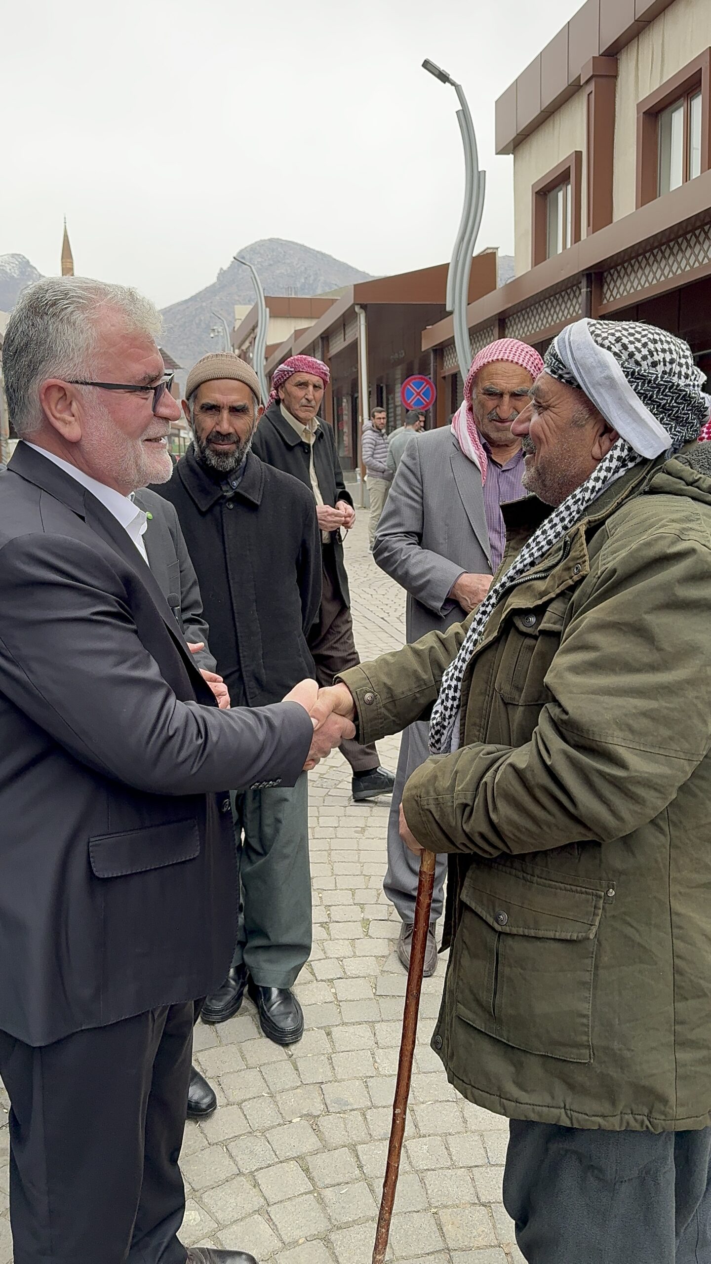 Hüda Par Adayı Özcan Eruh’ta Büyük Bir İlgiyle Karşılandı