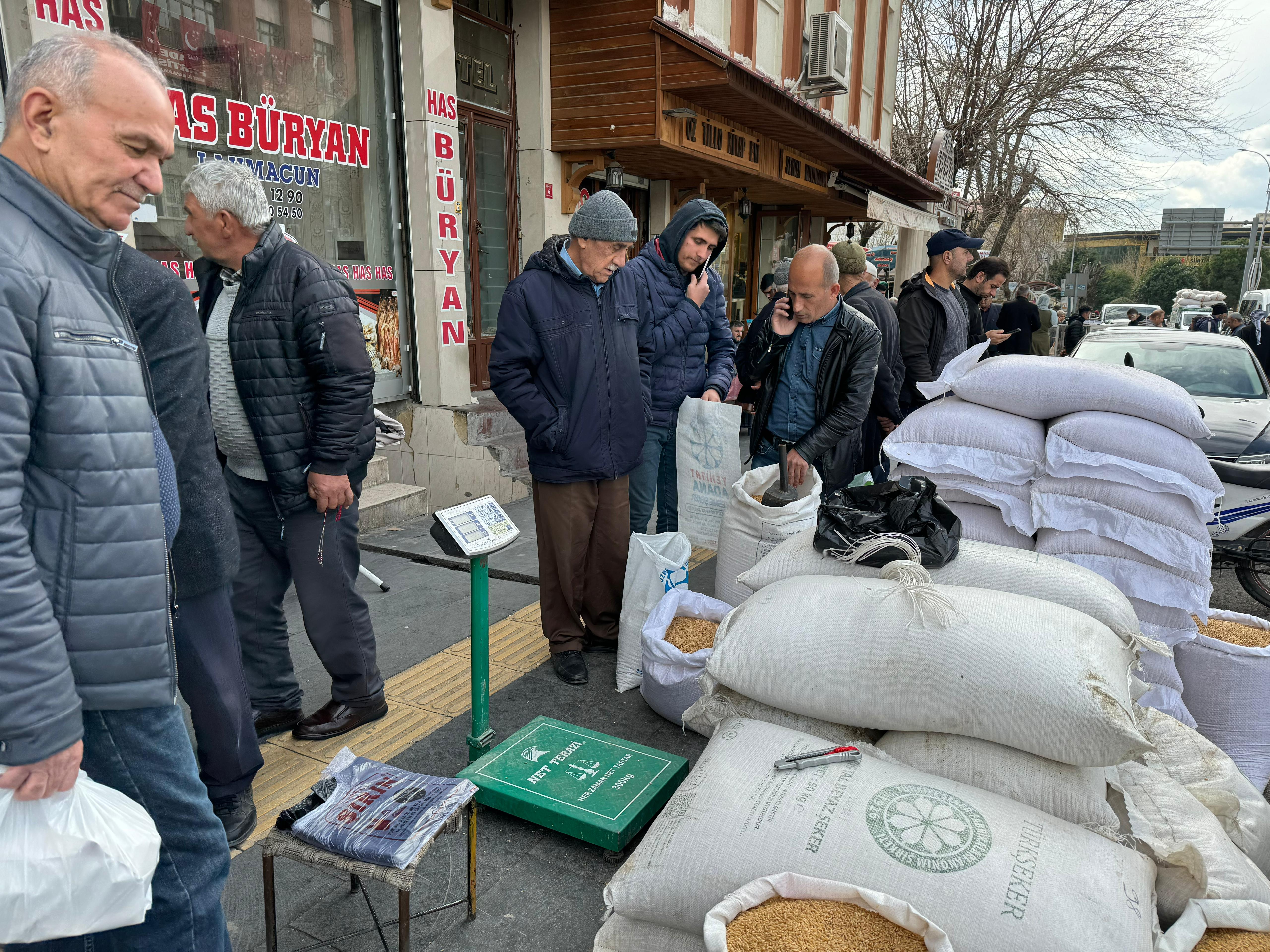 Siirt’te Her Ramazan Olduğu Gibi Bu Yıl Da Fitre Buğdayı Satışı Başladı.