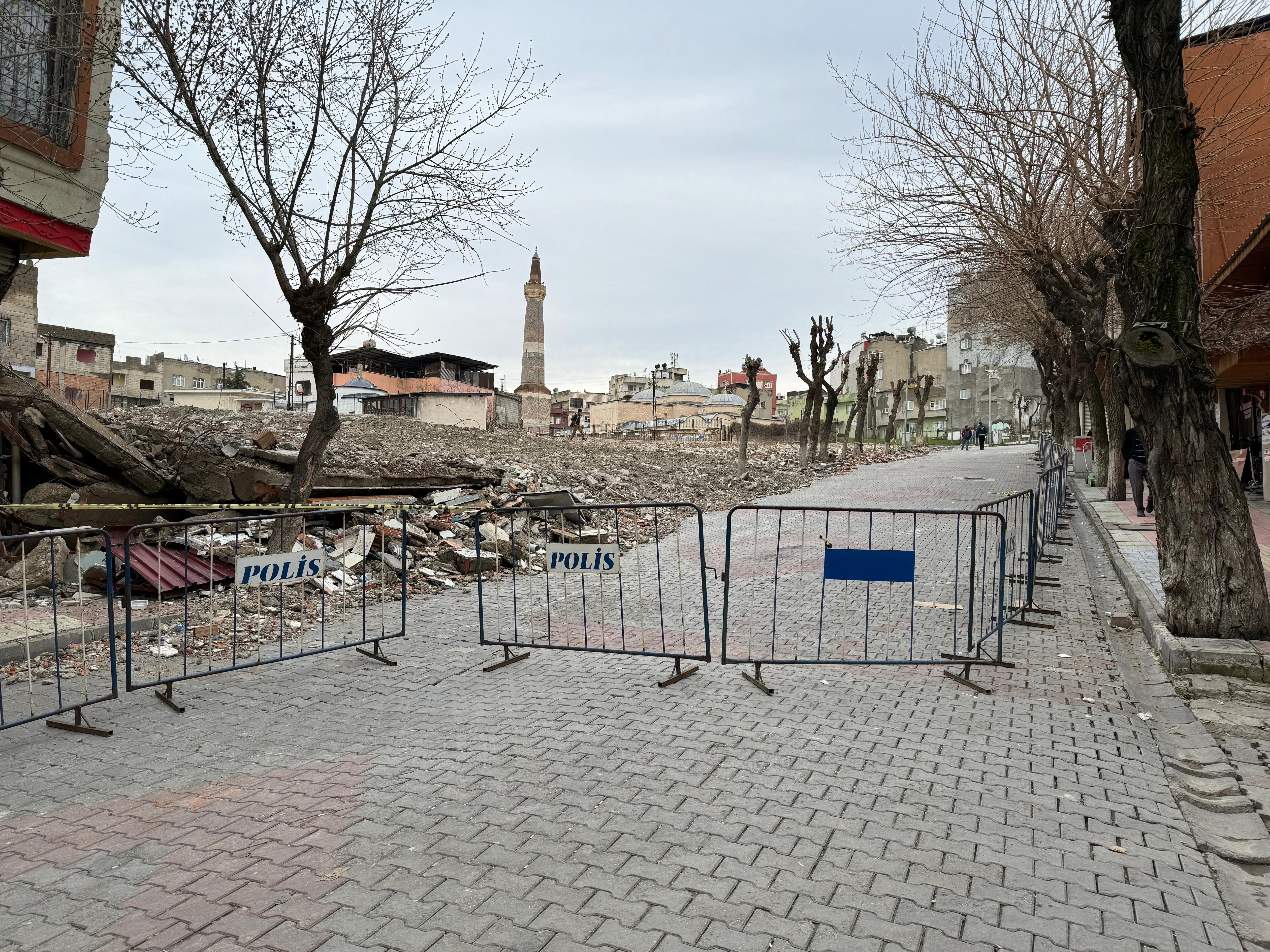 Siirt’te Çalışma Bitti, Yol Kapalı Kaldı | Siirt Olay Haber