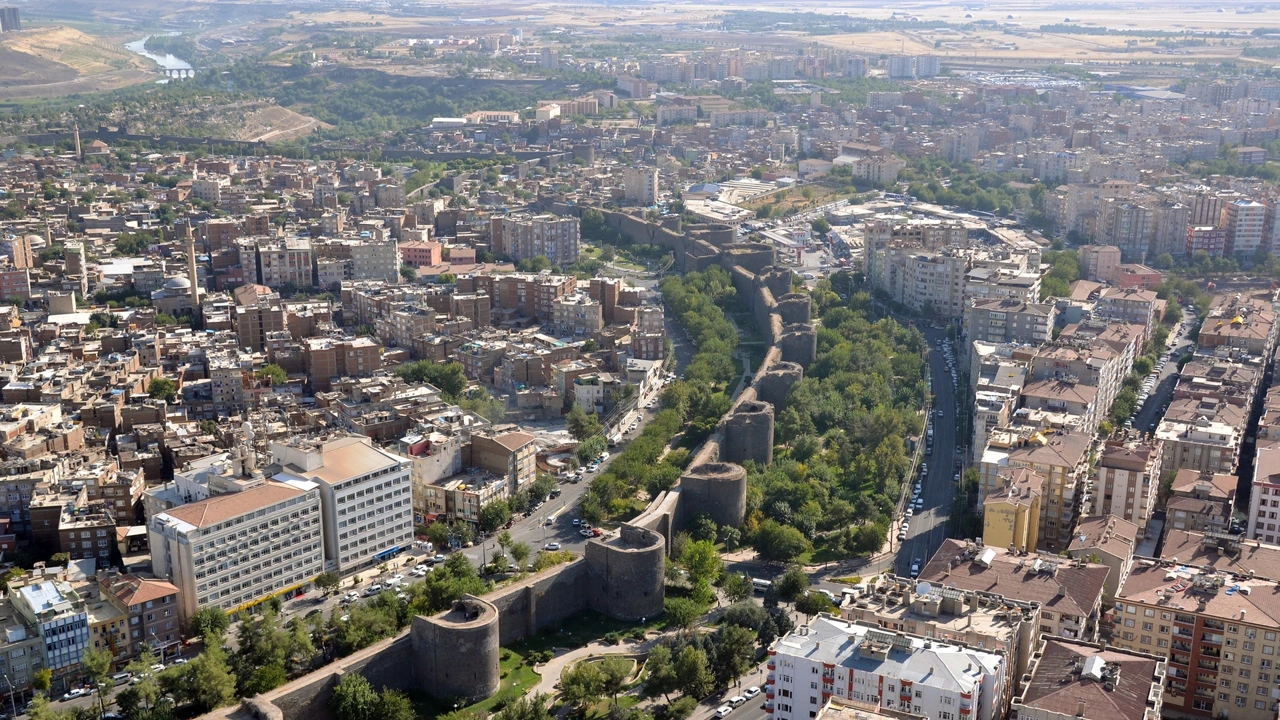 Diyarbakır’da Bu Yollar Trafiğe Kapatılıyor