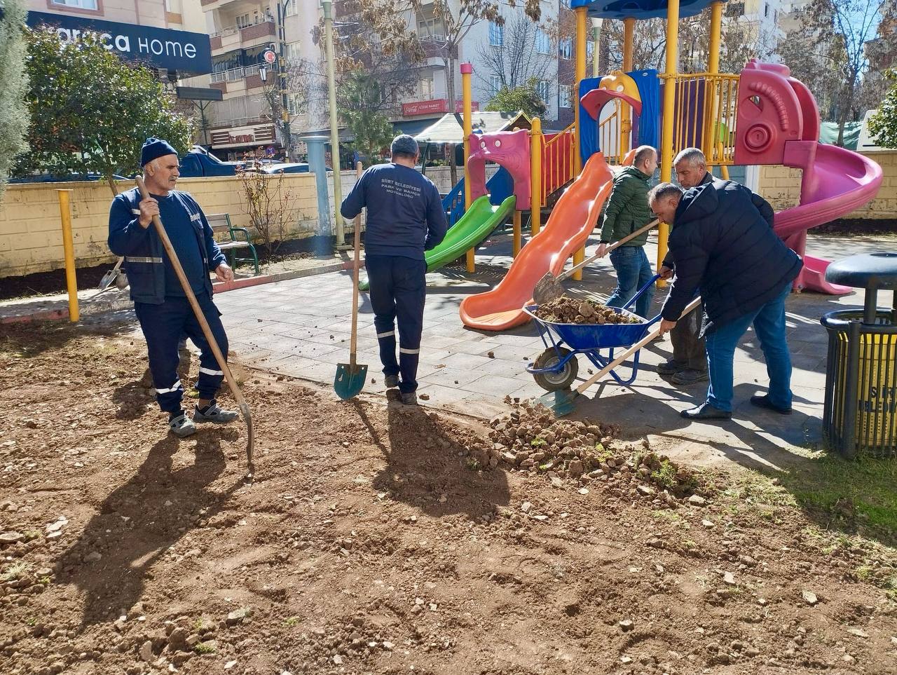 Siirt'Te Park Ve Yeşil Alanlar Temizleniyor | Siirt Olay Haber