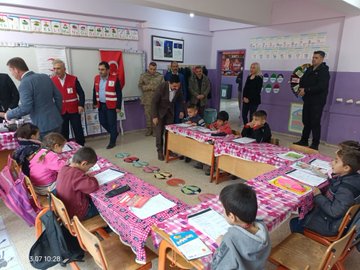 Siirt’in Baykan İlçesi Kaymakamından Kitap Kampanyası | Siirt Olay Haber