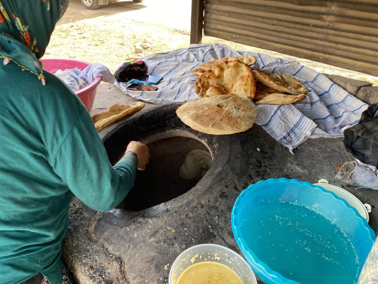 Siirt’in Eski Geleneği Tandır Ekmeği