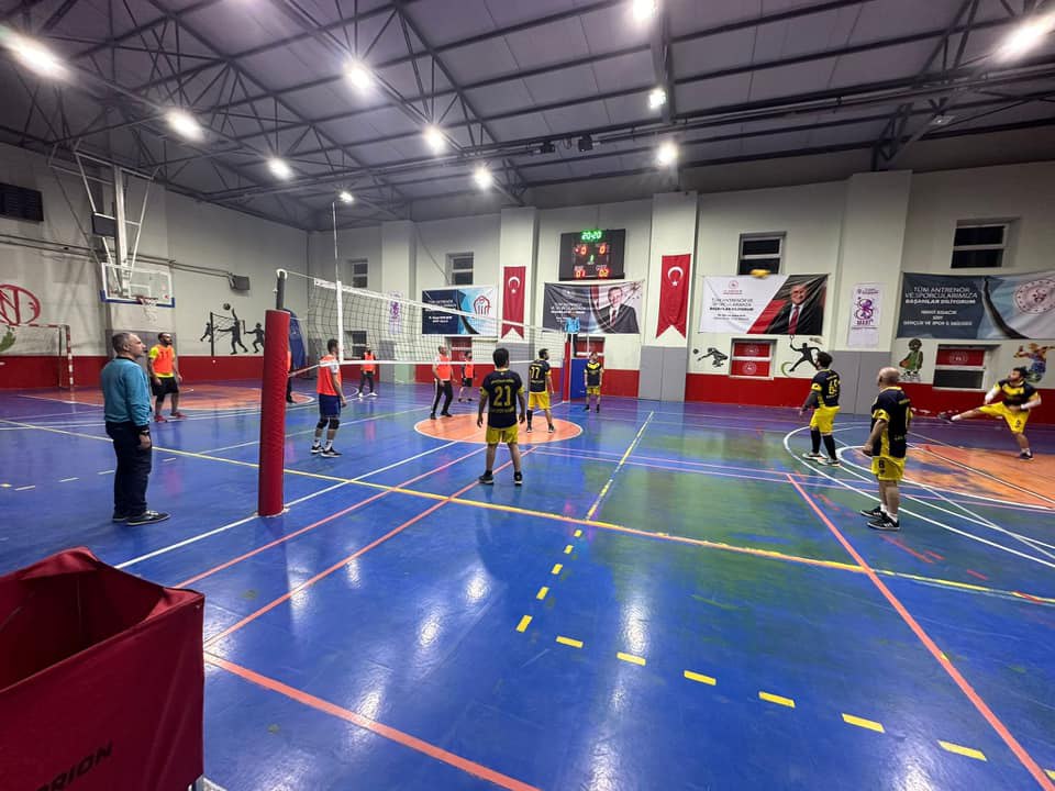 Siirt'Te “Kurumlararası Voleybol Turnuvası” Başladı | Siirt Olay Haber