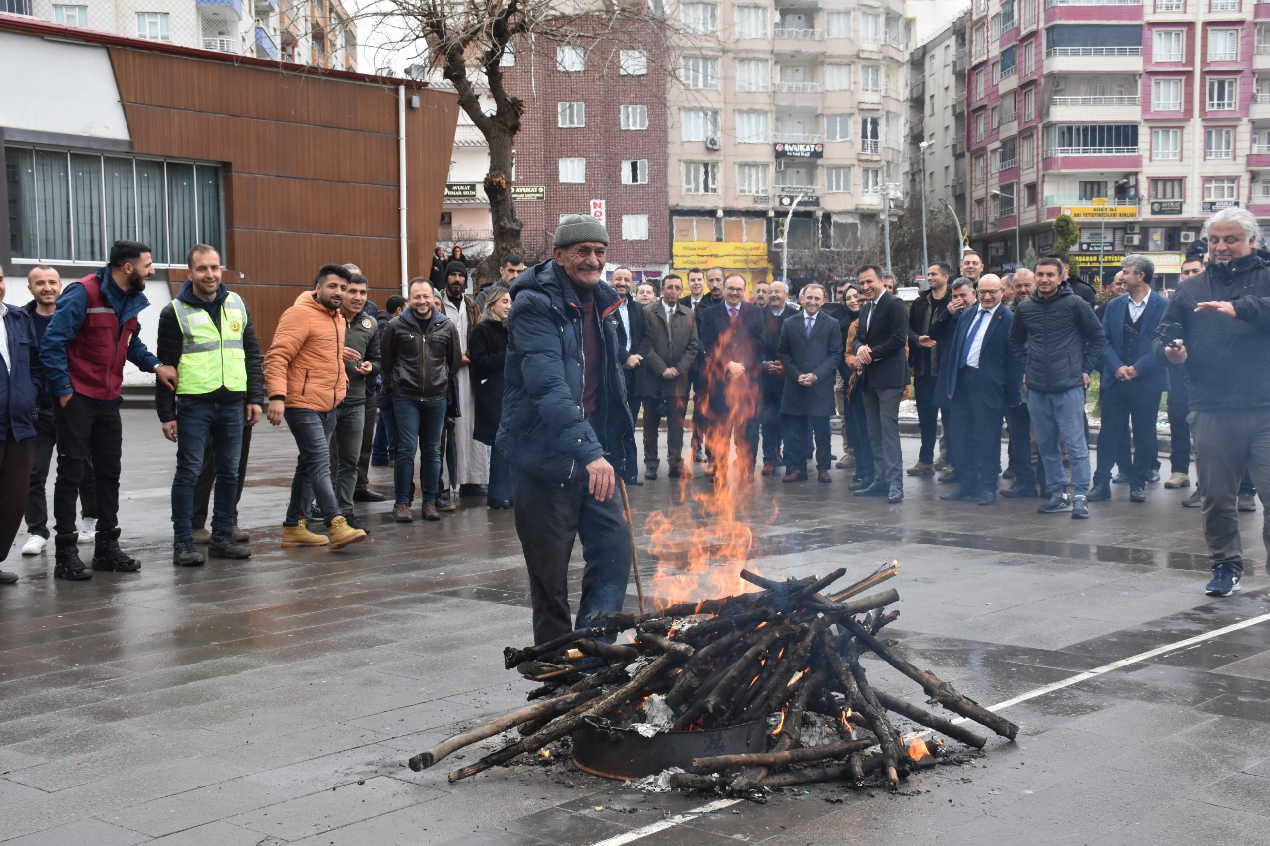 Siirt'Te Nevruz Ateşini Yaktılar | Siirt Olay Haber