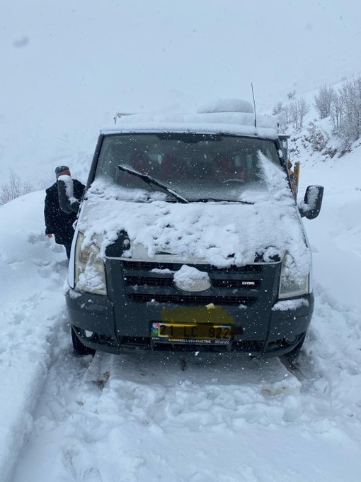 Siirt’in Pervari İlçesinde Mahsur Kalan 12 Ekipler Tarafından Kurtarıldı | Siirt Olay Haber