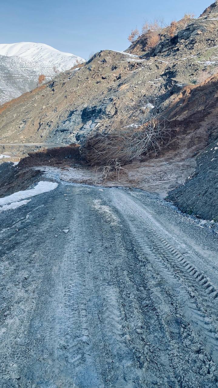 Siirt’te Yağışlar Sonra Toprak Kaydı | Siirt Olay Haber