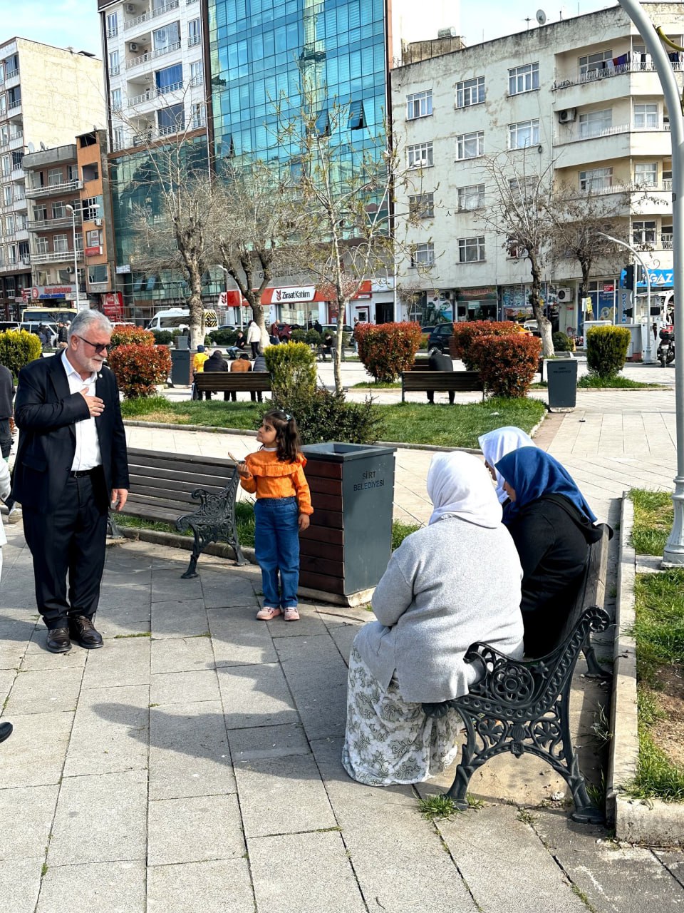 HÜPA Par Adayı Siirtli Vatandaşları Ziyaret Etti | Siirt Olay Haber