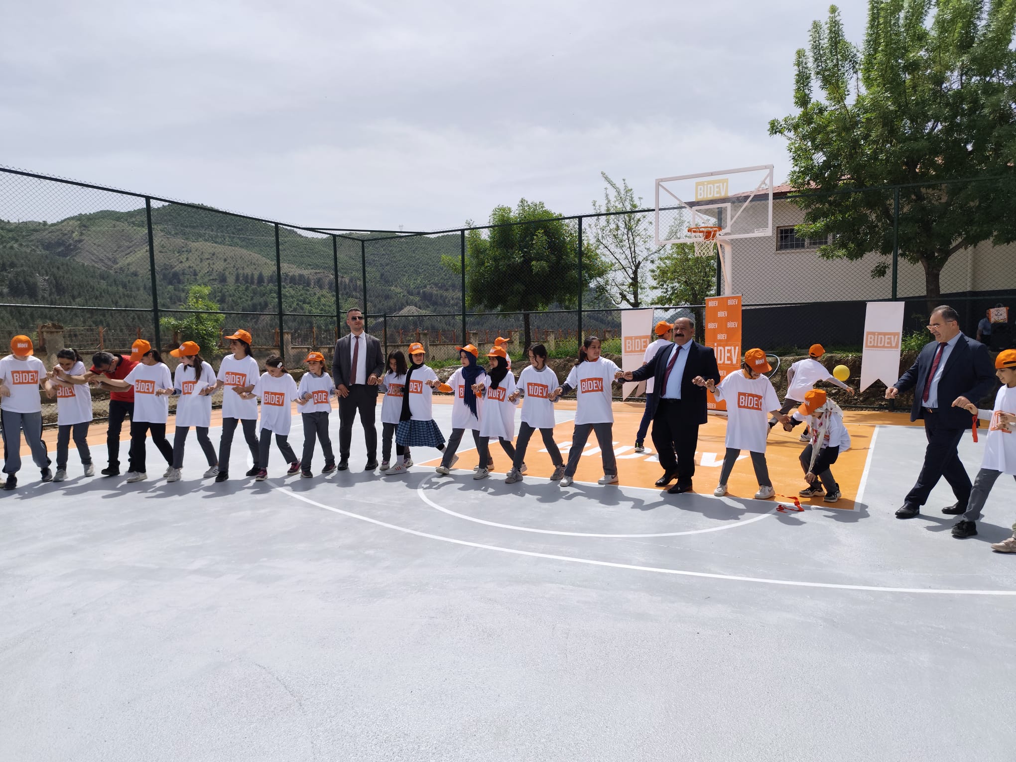 Siirt’in Baykan İlçe Belediye Başkanından Basketbol Saha Açılışı | Siirt Olay Haber