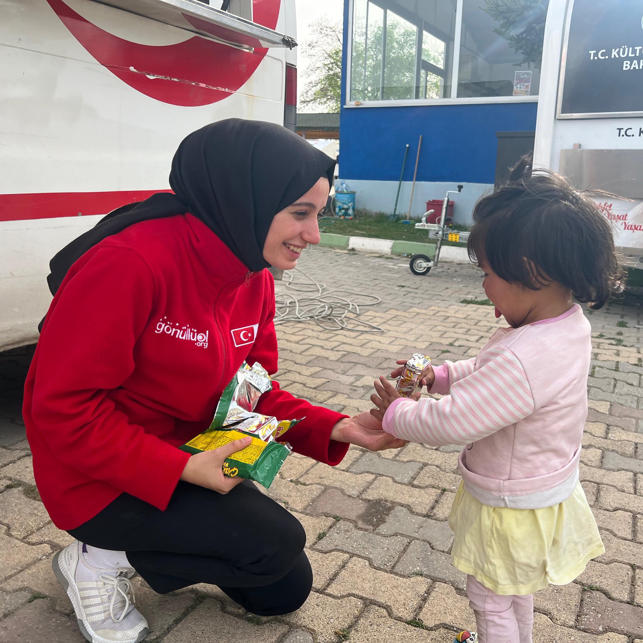 Siirt Genç Kızılay’dan Depremzedelere Destek | Siirt Olay Haber