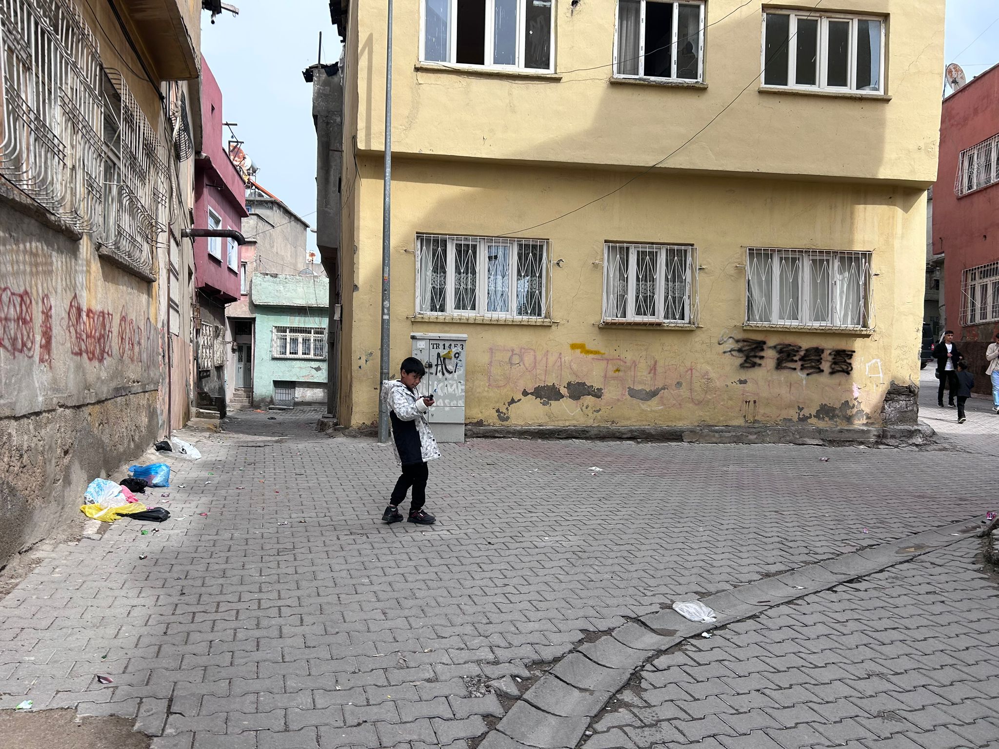 Siirt’te Çocuklar Bayram Oyuncaklarına İlgi Gösterdi