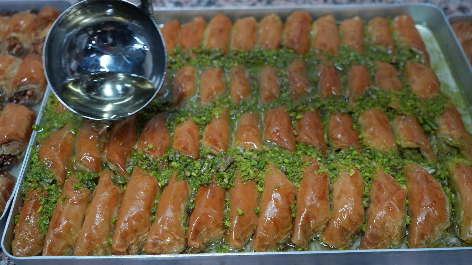 Siirt’te Baklava Ustaları Bayram Öncesi Yoğun Bir Tempoya Girdi