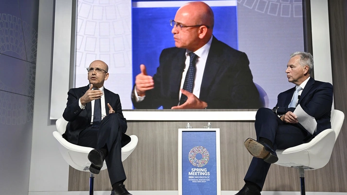 Mehmet Şimşek Açıkladı: Kamu Harcamalarında Kesintiye Gideceğiz