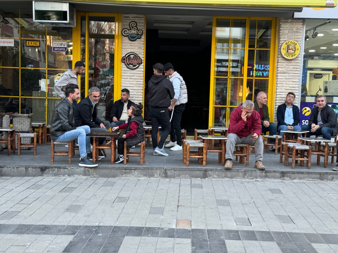 Siirt’te Bazı Esnaf Gündüz Açıyor Ama İkram Yapmıyor