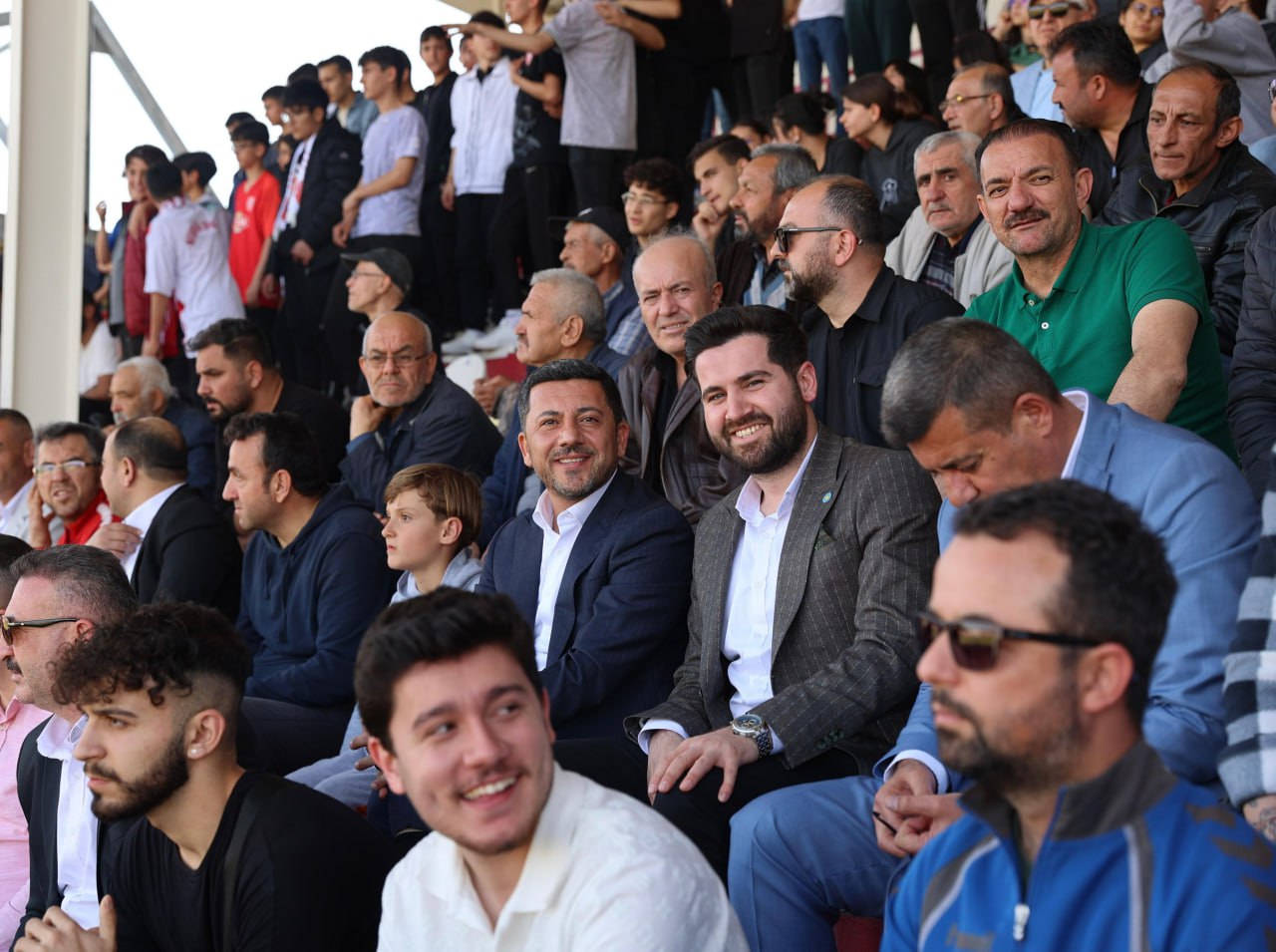 Yeni Belediye Başkanı Nevşehir – Siirtspor Maçına Gitti | Siirt Olay Haber