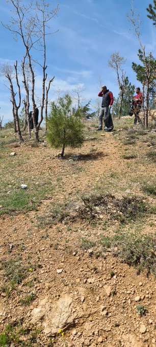 Siirt’in Eruh İlçesinde Erkut Derneği Parkta Temizlik Çalışmalarını Başlattı | Siirt Olay Haber