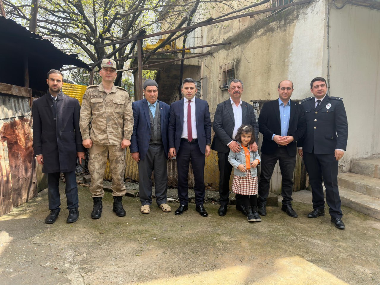 Siirtli Şehit Ailesine Bayram Ziyareti | Siirt Olay Haber