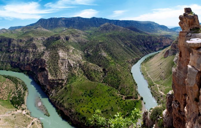 Siirt’te İlkbaharda Doğa Güzelliği Göz Dolduruyor | Siirt Olay Haber