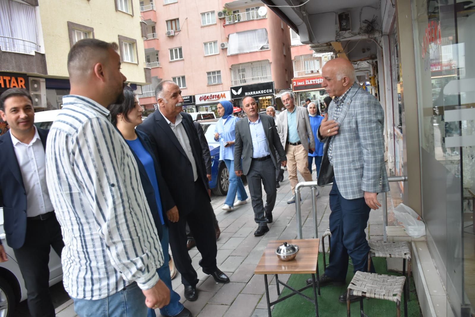 Siirt Belediye Eş Başkanı Ve Dem Parti Temsilcilerinden Esnaflara Ziyaret | Siirt Olay Haber