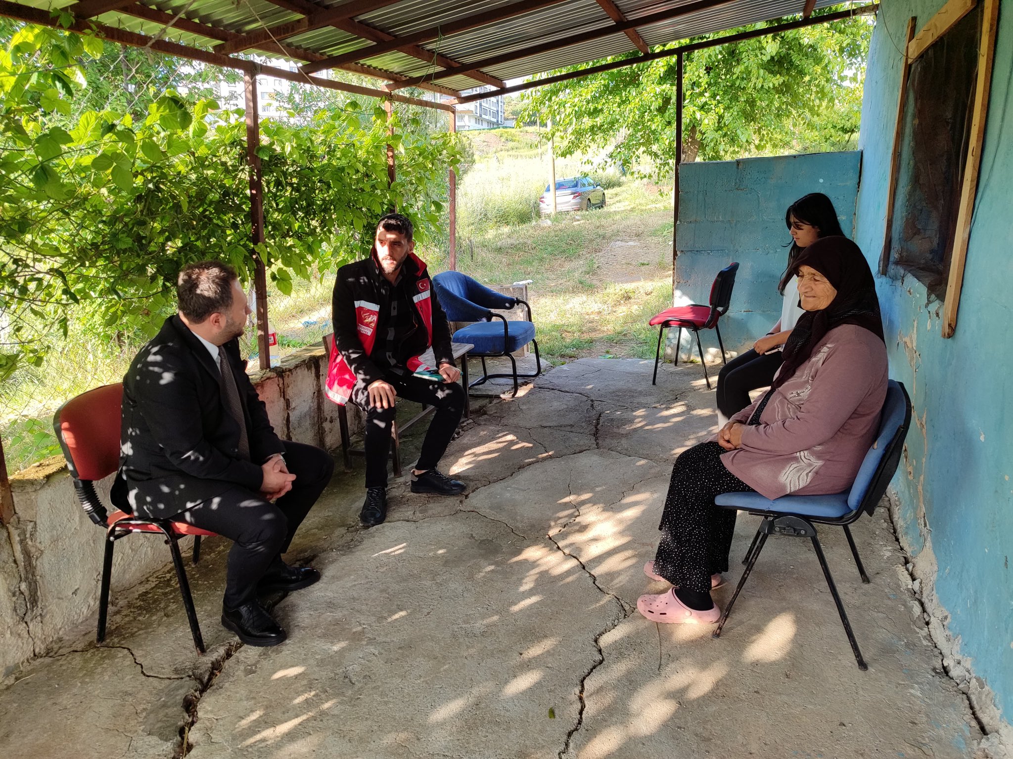 Siirt Aile Ve Sosyal Hizmetler İl Müdürü, Koruyucu Aileyi Ziyaret Etti | Siirt Olay Haber