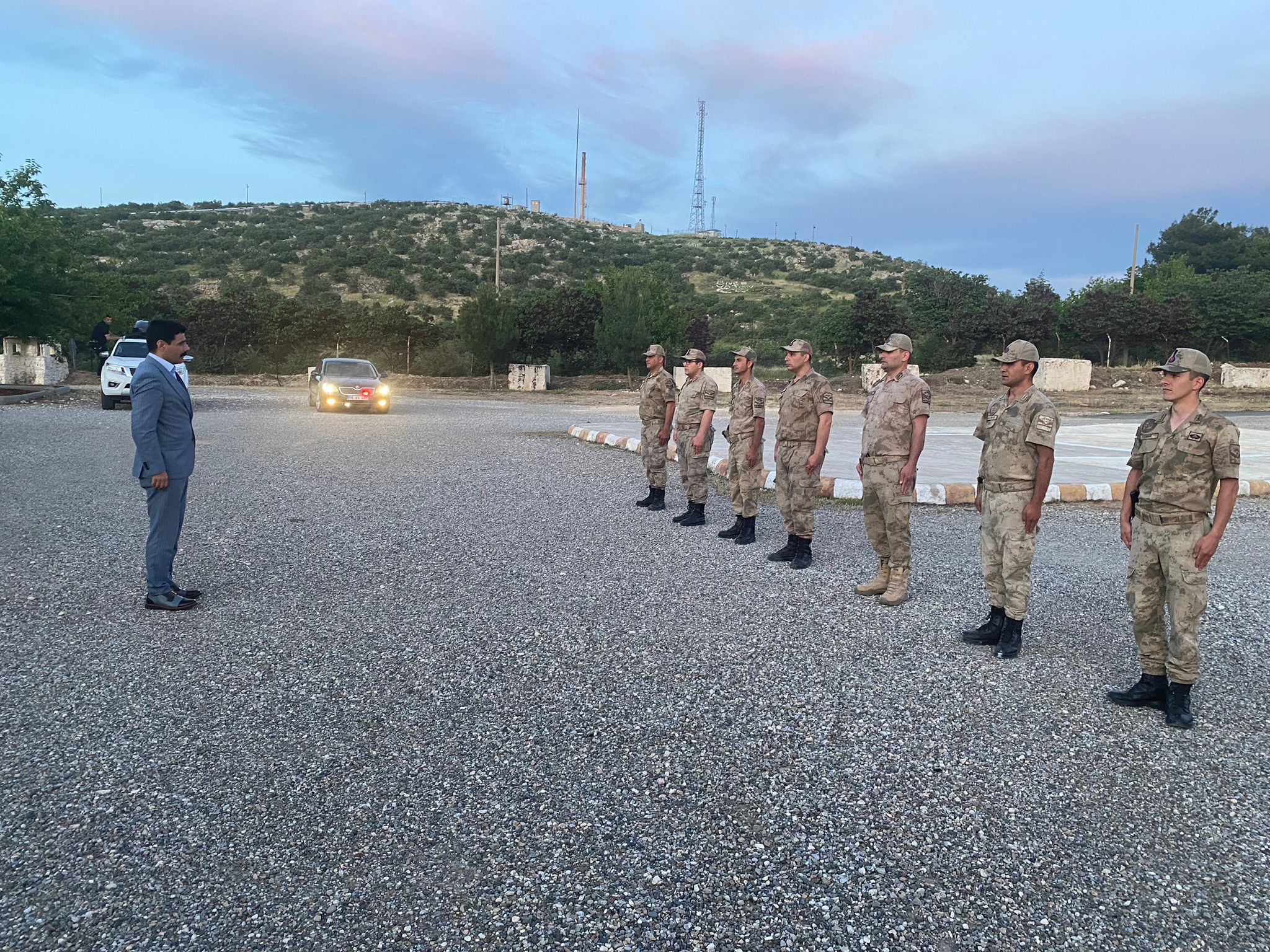 Baykan Kaymakamı Bağlı’dan Dodan Jandarma Karakoluna Ziyaret | Siirt Olay Haber