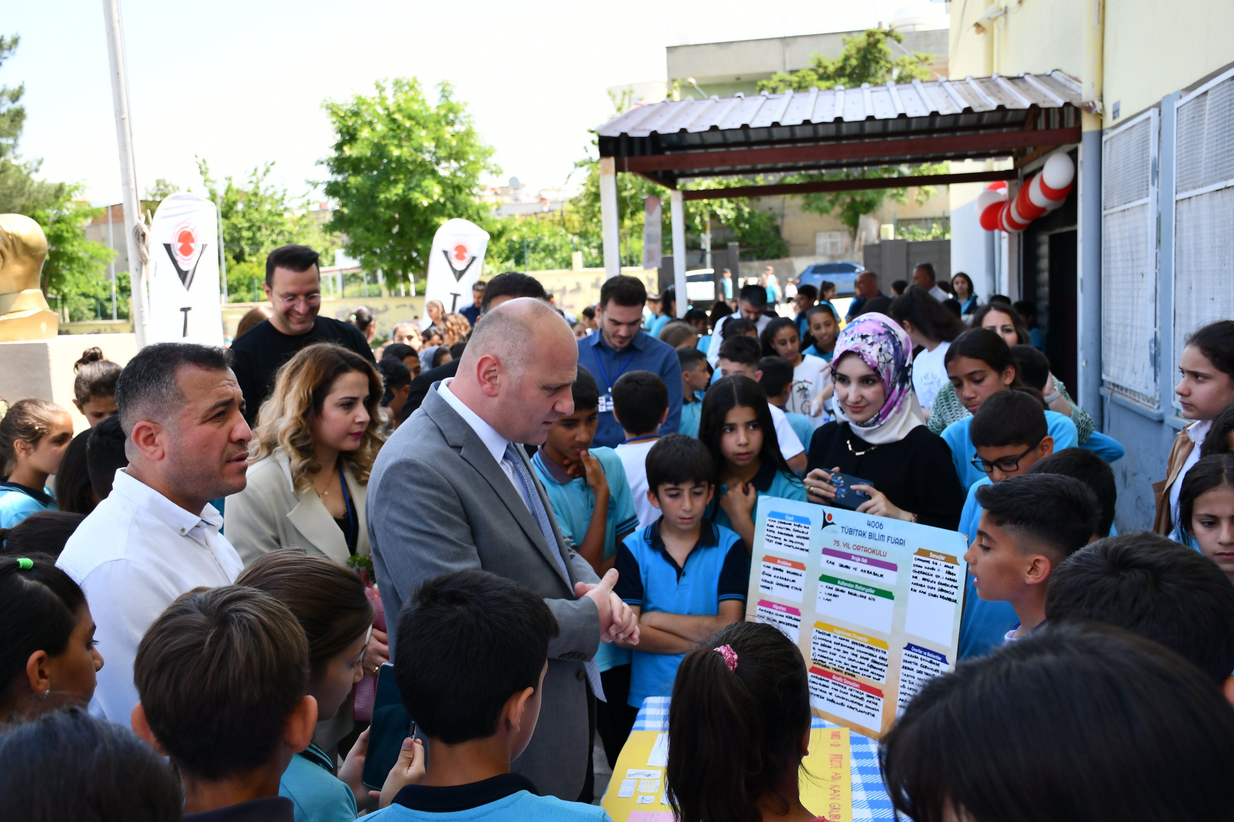 Siirt İl Milli Eğitim Müdürü Tübitak Bilim Fuarına Katıldı | Siirt Olay Haber