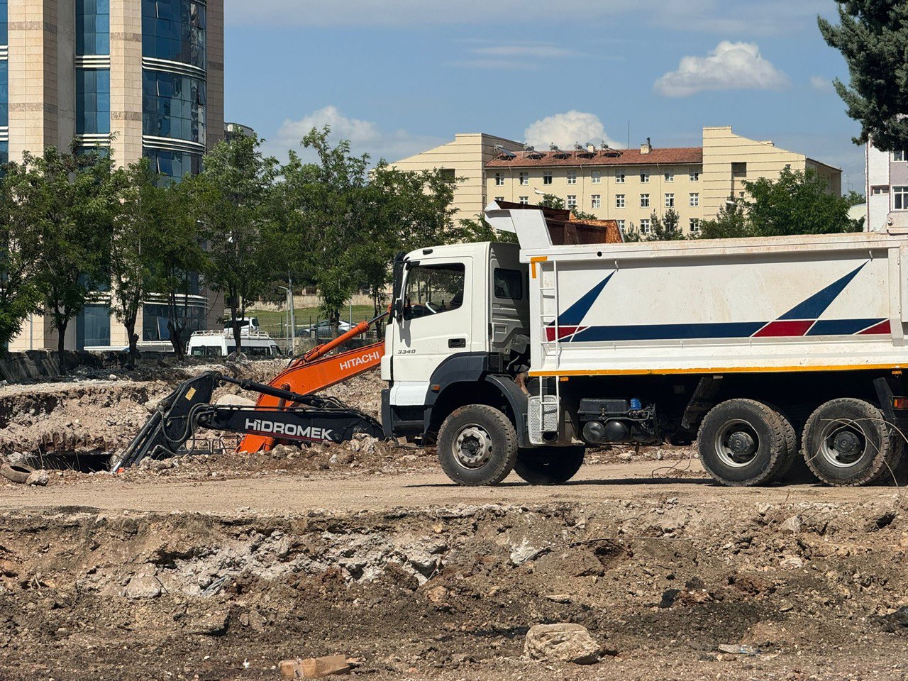 Siirt’te Kız Yurdu İnşaatı Devam Ediyor 